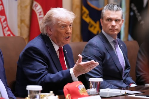 EU acusa a Irán de ‘violar’ alto al fuego tras ataque a Kuwait...y Trump promete abrir Ormuz