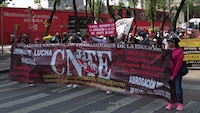 Policías y maestros de la CNTE se enfrentan previo a llegar al Zócalo de CDMX: ¿Qué calles cerraron HOY?