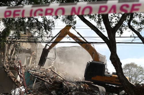 Escombros, desaparecidos y promesas: Así se ve Colombia a un mes del terremoto de 7.4