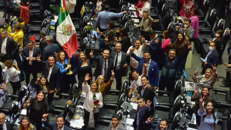 Tumban reforma eléctrica de AMLO: ¿Qué sigue ahora?