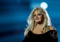 Muere Bonnie Tyler, intérprete de ‘Total Eclipse of the Heart’, a los 75 años