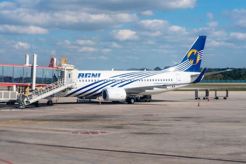 Magnicharters pierde permiso para volar en México: Incumplió con requisitos, señala AFAC