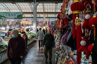 La inversión se enfría en América del Norte, mientras Asia acelera su maquinaria industrial