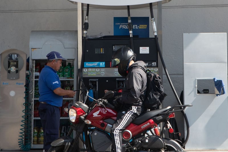 Gasolina premium y diésel rebasan los 30 pesos por litro en algunas estaciones del país