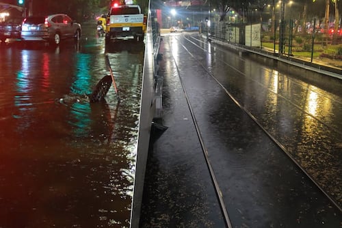 Lluvias ‘colapsan’ alrededores del Estadio ‘Azteca’ antes del México vs. Ecuador; Tren Ligero se inunda