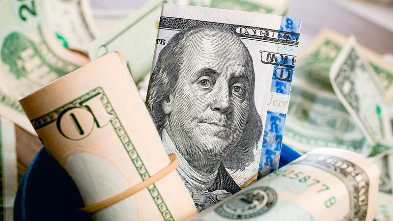 Por culpa de aranceles de Trump, JP Morgan prevé recesión en EU para este 2025