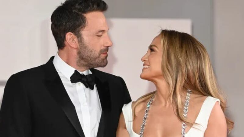 Jennifer Lopez y Ben Affleck firman contrato prematrimonial ¿con una cláusula sexual?