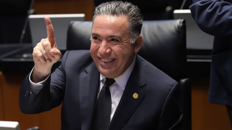 Enrique Inzunza faltará al Senado para evitar espectáculo de la oposición: ‘Estoy con la frente en alto’