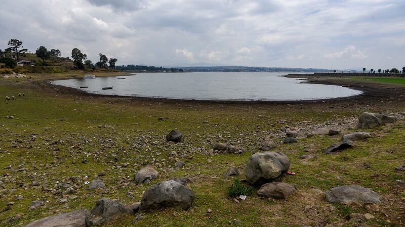 Sequía en el Cutzamala: Pobladores, preocupados por estrés hídrico no visto en 27 años