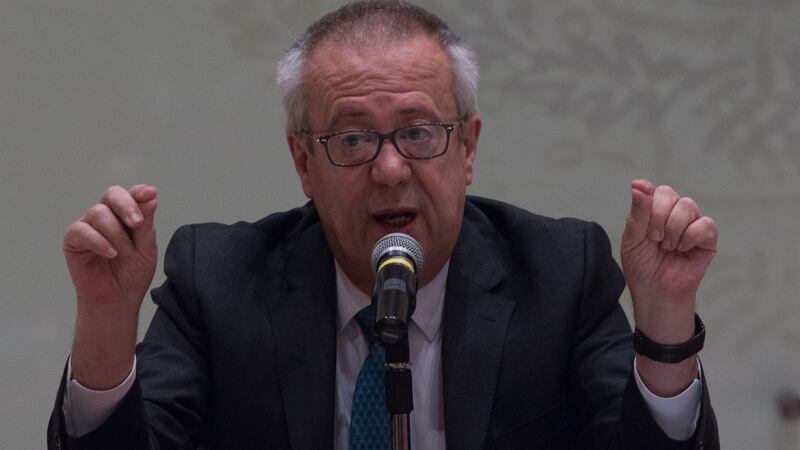 Los últimos años de Carlos Urzúa en la política: Del adiós a la 4T a la bienvenida de Xóchitl