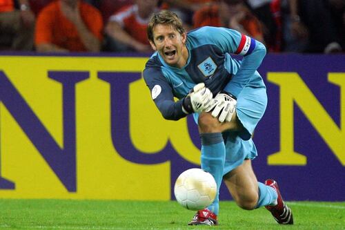 Edwin van der Sar, exportero del Manchester United, en terapia intensiva por hemorragia cerebral