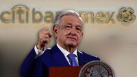 ¿Citi debe pagar impuestos si vende Banamex vía OPI, como dice AMLO?