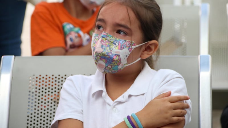 COVID largo en niños: identifican más de 200 síntomas que pueden durar años