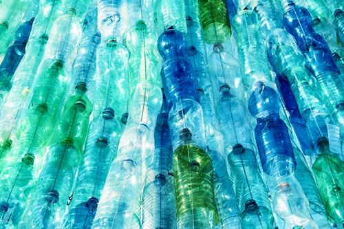 Científicos universitarios crean proceso para degradar PET