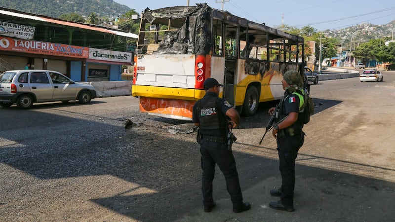 Violencia por ‘El Mencho’ pasa la factura a aseguradoras: Roban 631 vehículos durante narcobloqueos