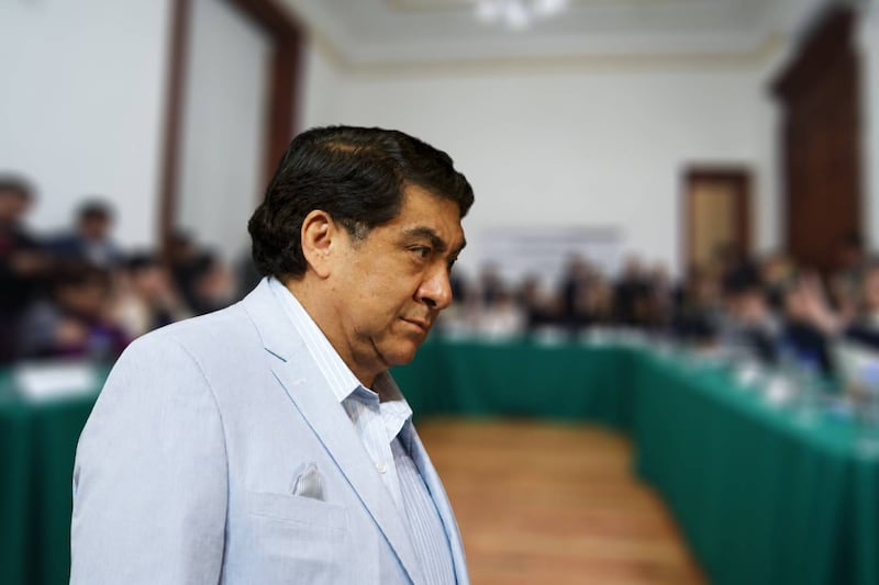Carlos Bonavides, defensor de la pensión del Bienestar, estuvo en la política: ¿Cuánto ganaba como concejal?