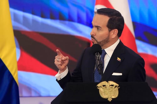 Gobierno de Colombia rompe relaciones diplomáticas con Irán por bloqueo en Ormuz y programa nuclear