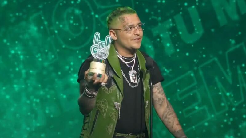 Bebé de Nodal y Cazzu ¿podría compartir nombre con un personaje de anime? Esto sabemos