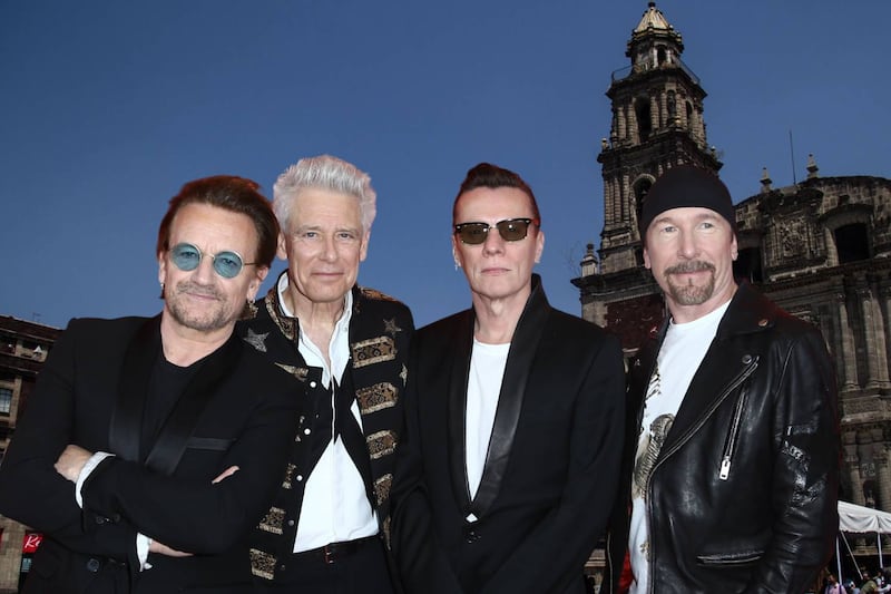 U2 aparece en Plaza de Santo Domingo en un ‘Beautiful Day’: ¿Qué hace la banda en CDMX?