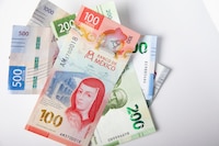 Peso ‘se queda sin calaverita’ frente al dólar: ¿En cuánto cerró el tipo de cambio este 30 de octubre?
