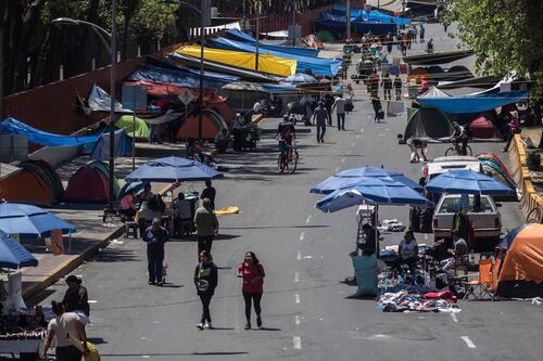 CNTE definirá si se queda o regresa el martes a la Cámara de Diputados