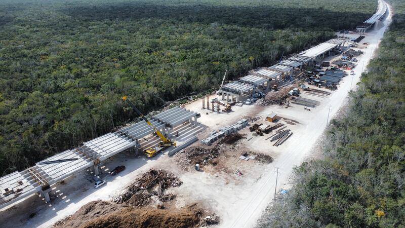 Tramo 5 del Tren Maya ‘devora’ la selva: Deforesta 6.5 millones de metros cuadrados (Fotos)