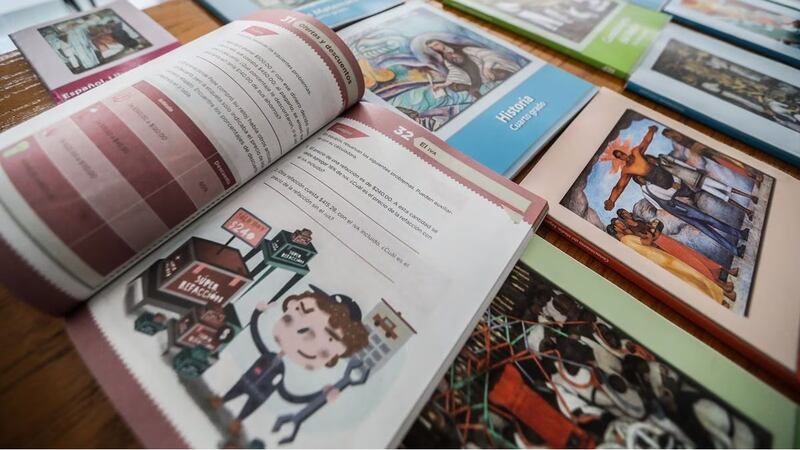 Libros de la SEP, el ‘dolor de cabeza’ del gobierno de AMLO: ¿cuáles han sido sus polémicas?