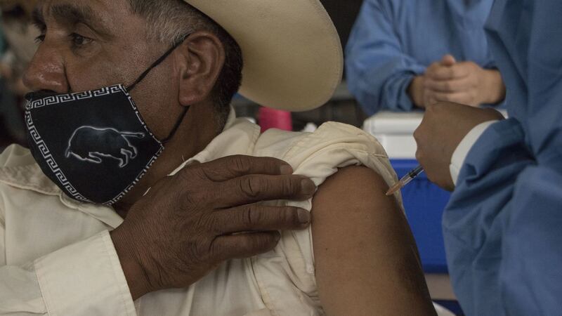 Vacunación COVID en México: se aplican 710,201 nuevas dosis; suman 136.8 millones
