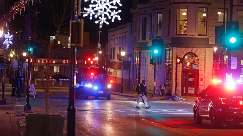 Recaudan medio millón de dólares para víctimas de desfile navideño en Wisconsin