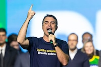 Flávio Bolsonaro dice que aranceles de EU a Brasil son por Lula: ‘Trump ve una persona no fiable’