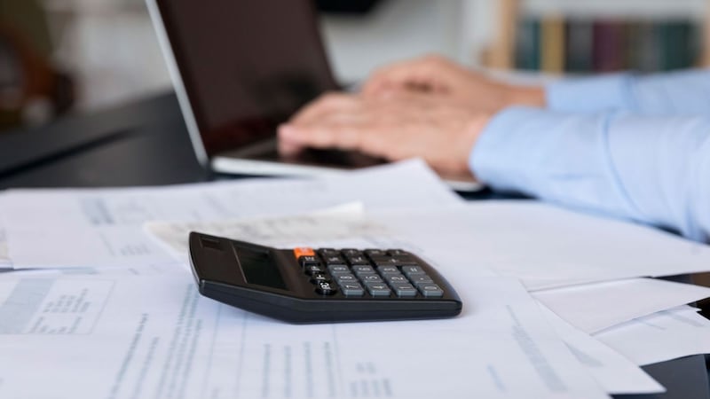 Aumento al salario mínimo 2026: ¿Cuánto debes ganar si te pagan por quincena?