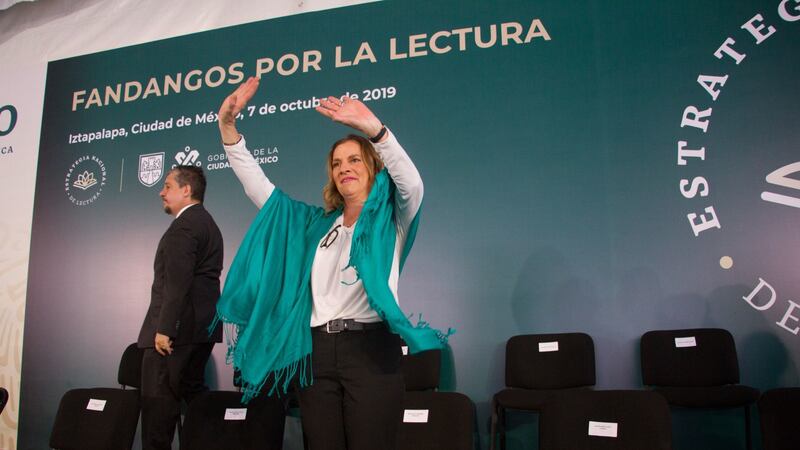 Beatriz Gutiérrez Müller denuncia que casa de subastas francesa la bloqueó en Twitter