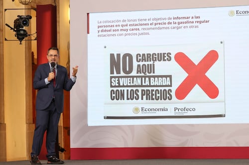‘No cargues aquí’: Sheinbaum ‘retoma’ exhibir a gasolineras; Profeco colocará lonas gigantes