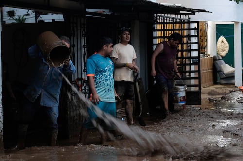 ‘Atendidos, todos los afectados por lluvias en cinco estados’: Secretaría del Bienestar