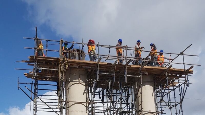 Constructores proponen auditar megaobras de AMLO a cargo del Ejército