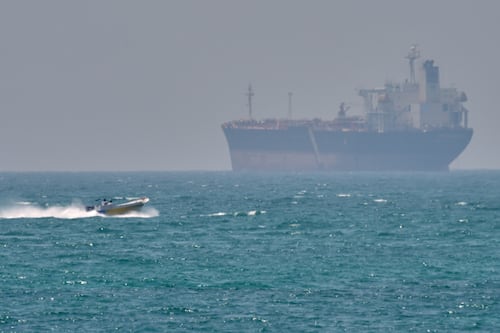 India rompe la ‘parálisis’ en el Estrecho de Ormuz y logra cruzar gas LP pese al bloqueo de EU