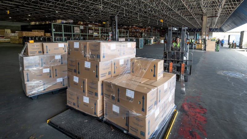 Suben exportaciones 7.9% en noviembre; libran aranceles