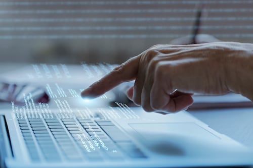 Reimaginar la educación en la era de la IA