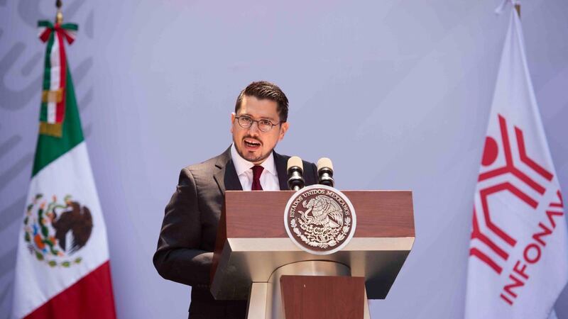 Infonavit pondrá ‘punto final’ a deudas de 2.6 millones de trabajadores con reconversión