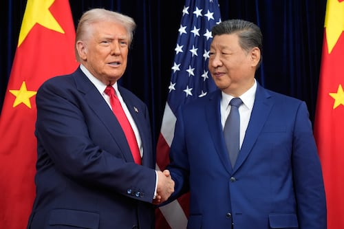 Visita incómoda de Trump a China: Los temas que tensan la reunión con Xi Jinping