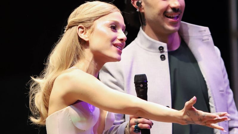 Ariana Grande explica su retiro temporal tras ola de críticas: ‘Hay que establecer límites’