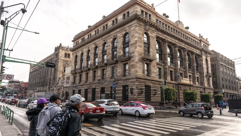 ‘Tenemos un balance delicado’: Banxico advierte sobre debilidad de la economía mexicana