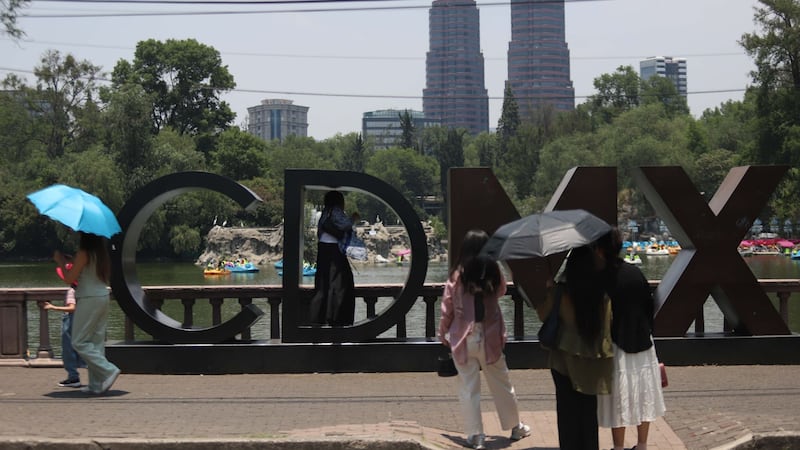 ¿Qué son los ‘refugios climáticos’? Proponen abrirlos en CDMX ante temperaturas extremas