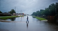 Tormenta ‘Arthur’ se va, pero deja desastre a su paso: Inunda el sureste de EU