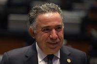 ¿Y Enrique Inzunza? Morena explica por qué sigue como senador pero no va a la Comisión Permanente