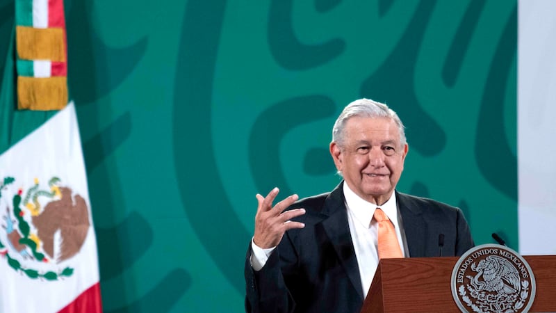 Biden ‘ve con buenos ojos’ iniciar una nueva política migratoria, asegura AMLO