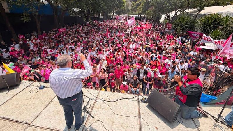 Somos México se estrena en el Monumento a la Revolución: Ofrece separar al Gobierno y al narco