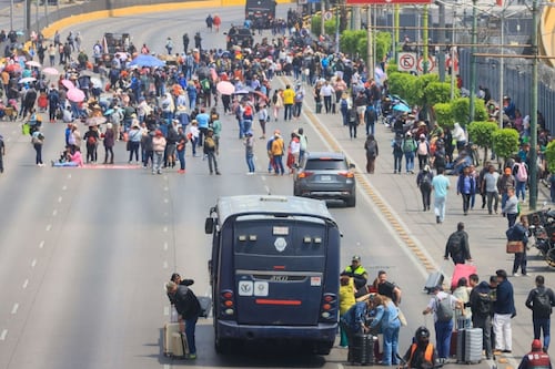 ¡No pierdas tu vuelo! Taxistas bloquearán las 2 terminales del AICM este miércoles 11 de marzo