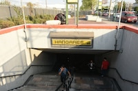 Calor ‘hincha’ vías del Metro: Reportan falla y cierre parcial en 3 estaciones de la Línea 5