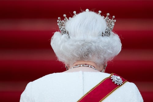 Muerte de la reina Isabel II no debilitó la monarquía: El 61% apoya a la corona